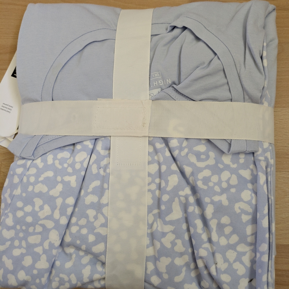 Pyjamas New - Picture 4 of 6